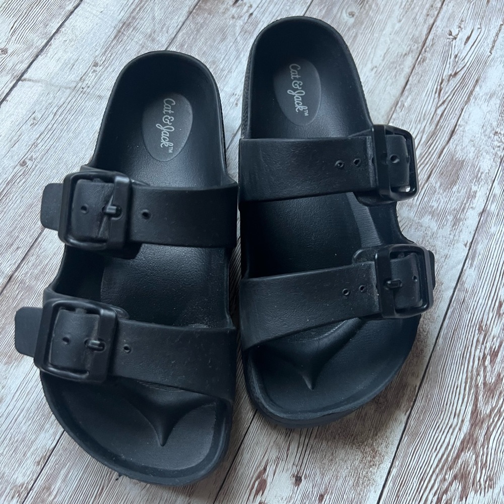 𝙲𝚊𝚝 & 𝙹𝚊𝚌𝚔 Little Kid 𝚂𝚊𝚗𝚍𝚊𝚕𝚜 - Picture 4 of 10